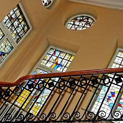 Coroana Hotel 2*
