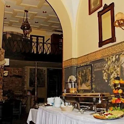 Coroana فندق براشوف